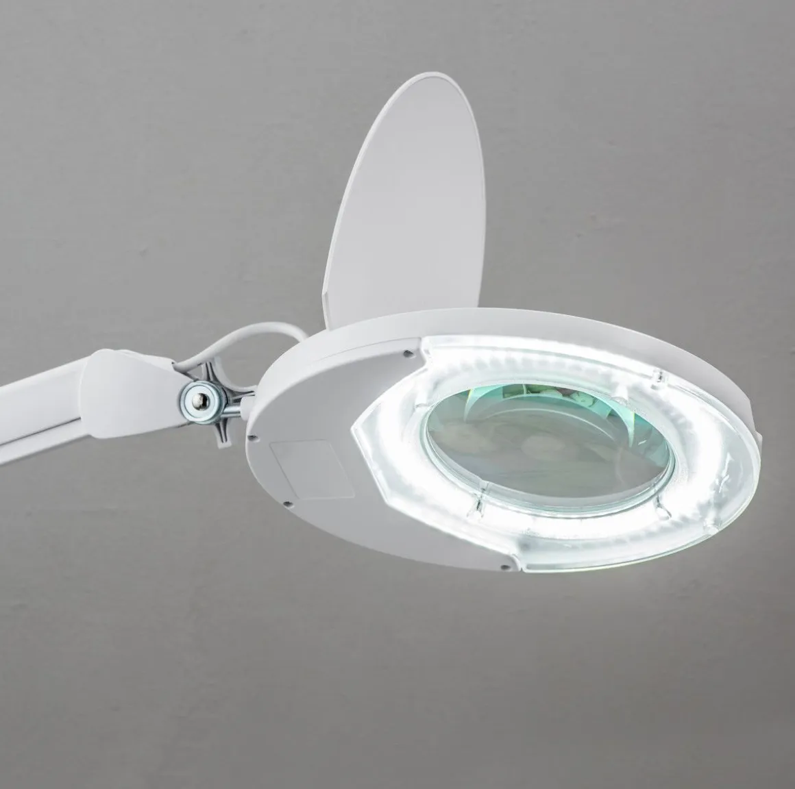 AIRAM LOOP XL 3D SUURENTAVA LED-VALAISIN 8W 650LM 6500K