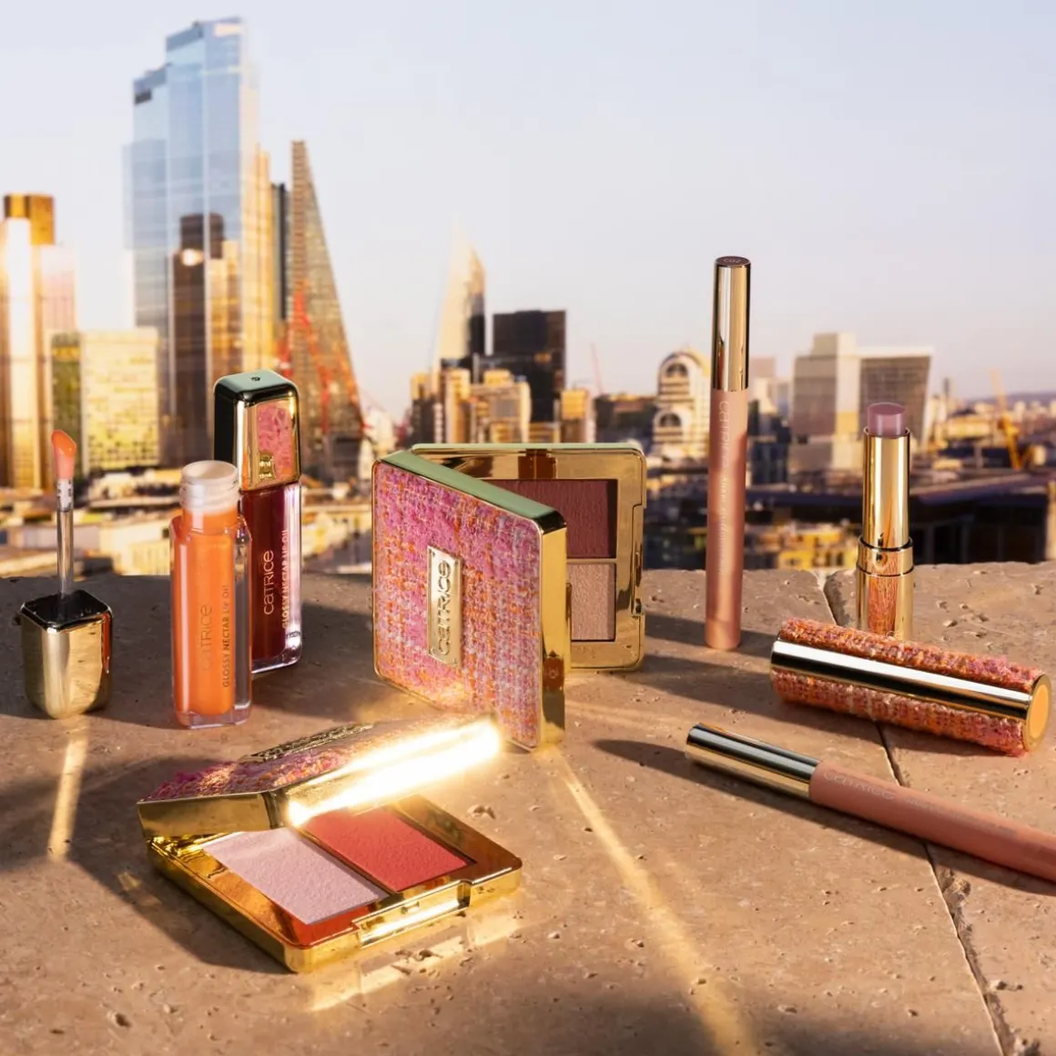 CATRICE SPRING AND THE CITY EYE & CHEEK GLOW COMPLEX C01