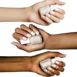 ESSIE 4 PEARLY WHITE KYNSILAKKA