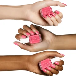 ESSIE 73 CUTE AS BUTTON KYNSILAKKA