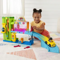 FISHER-PRICE LITTLE PEOPLE HUOLTOASEMA