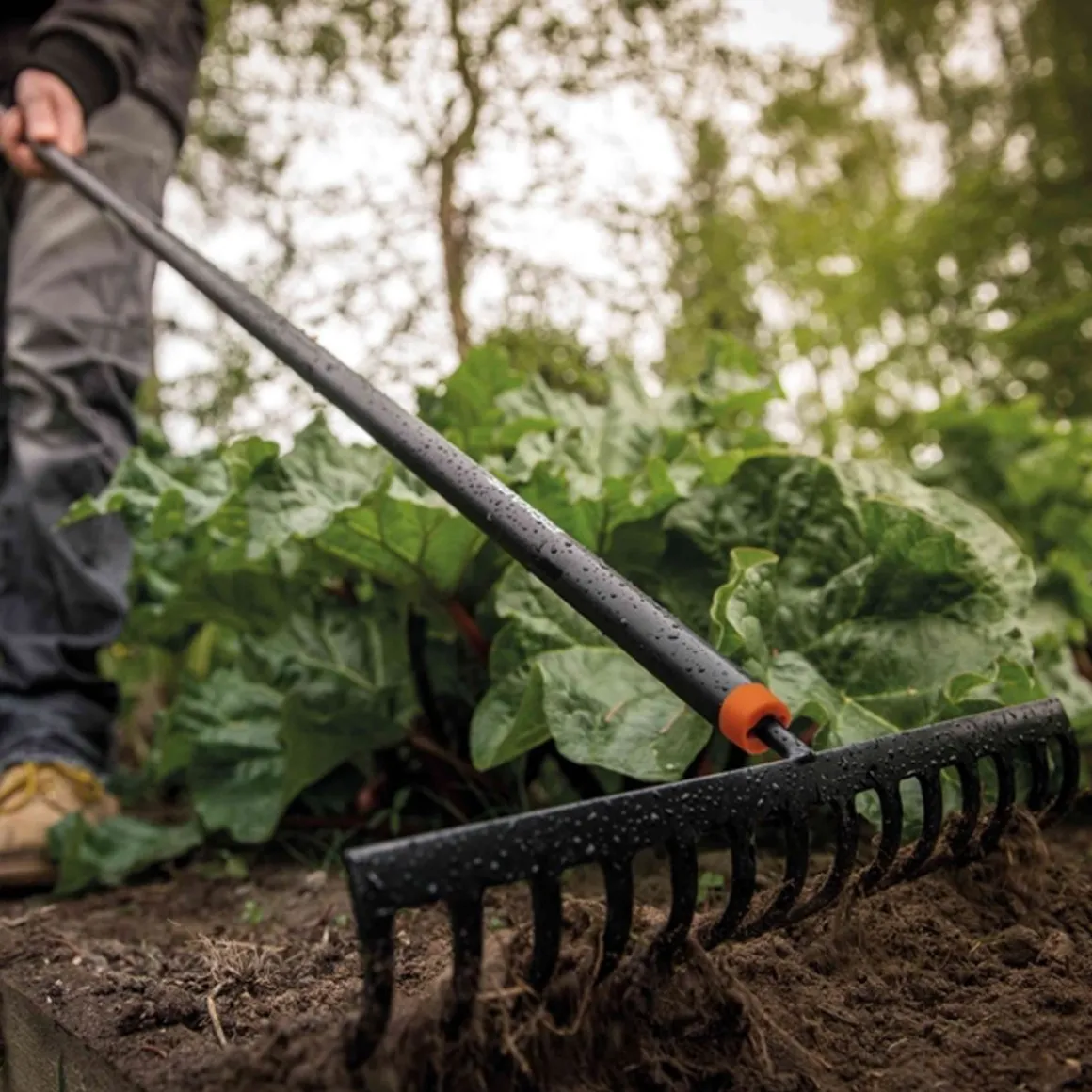 FISKARS SOLID RAUTAHARAVA 1016036
