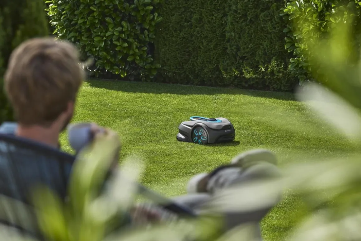 GARDENA ROBOTTIRUOHONLEIKKURI SMART SILENO SENSE 600 RAJALANGATON