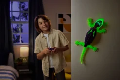 HEX BOTS  SEINÄKIIPIJÄ PIMEÄSSÄ HOHTAVA GEKKO