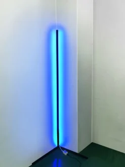 LED ENERGIE LED-KULMAVALAISIN 12W 500LM RGB+WW KAUKOSÄÄDIN OHJAUS