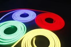 LED ENERGIE LED-NAUHA NEON 3M KAUKOSÄÄTIMELLÄ IP44/IP65 RGB+WW