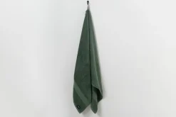 4LIVING KYLPYPYYHE SANDY 70X140 CM TUMMANVIHREÄ