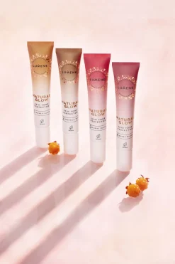 LUMENE NATURAL GLOW IHON SÄVYN HELEYTTÄJÄ - 4 BERRY BLUSH