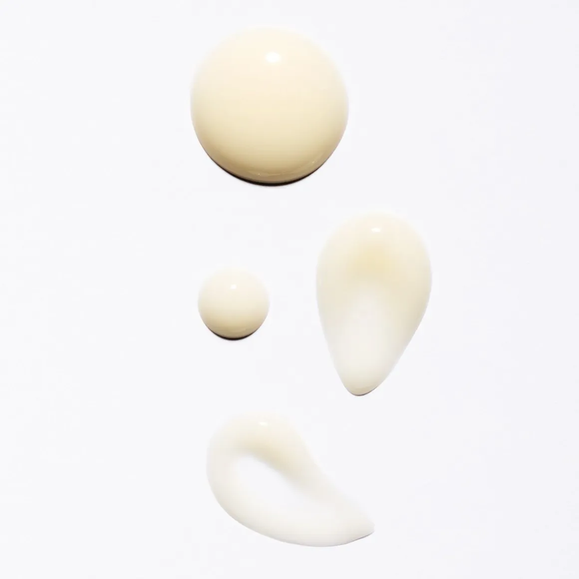 LUMENE VALO KIRKASTAVA YÖSEERUMI 30 ML