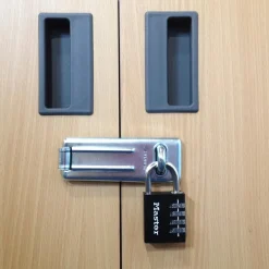 MASTERLOCK RIIPPULUKKO NUMEROLUKITUKSELLA 7640EURDBLK 40MM
