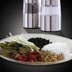 RUSSELL HOBBS CLASSIC SUOLA- & PIPPURIMYLLY