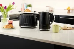 RUSSELL HOBBS EDEN LEIVÄNPAAHDIN MUSTA