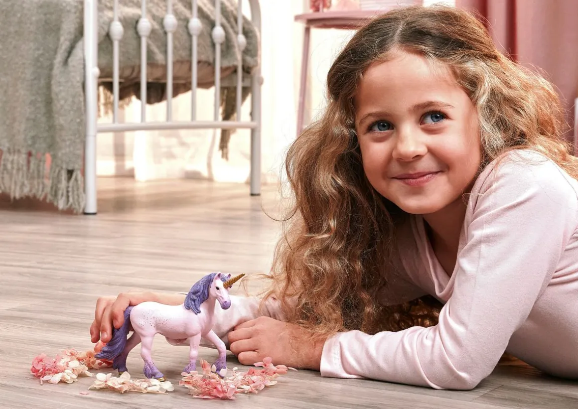 SCHLEICH YKSISARVISTAMMA SERPHINA