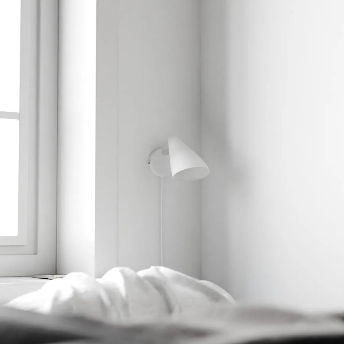 SENSE-A-LITE ORION SEINÄVALAISIN VALKOINEN