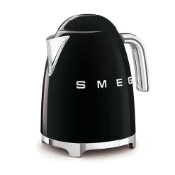 SMEG VEDENKEITIN MUSTA