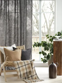 SVANEFORS KORISTETYYNYNPÄÄLLINEN CECIL 45X45CM VALK