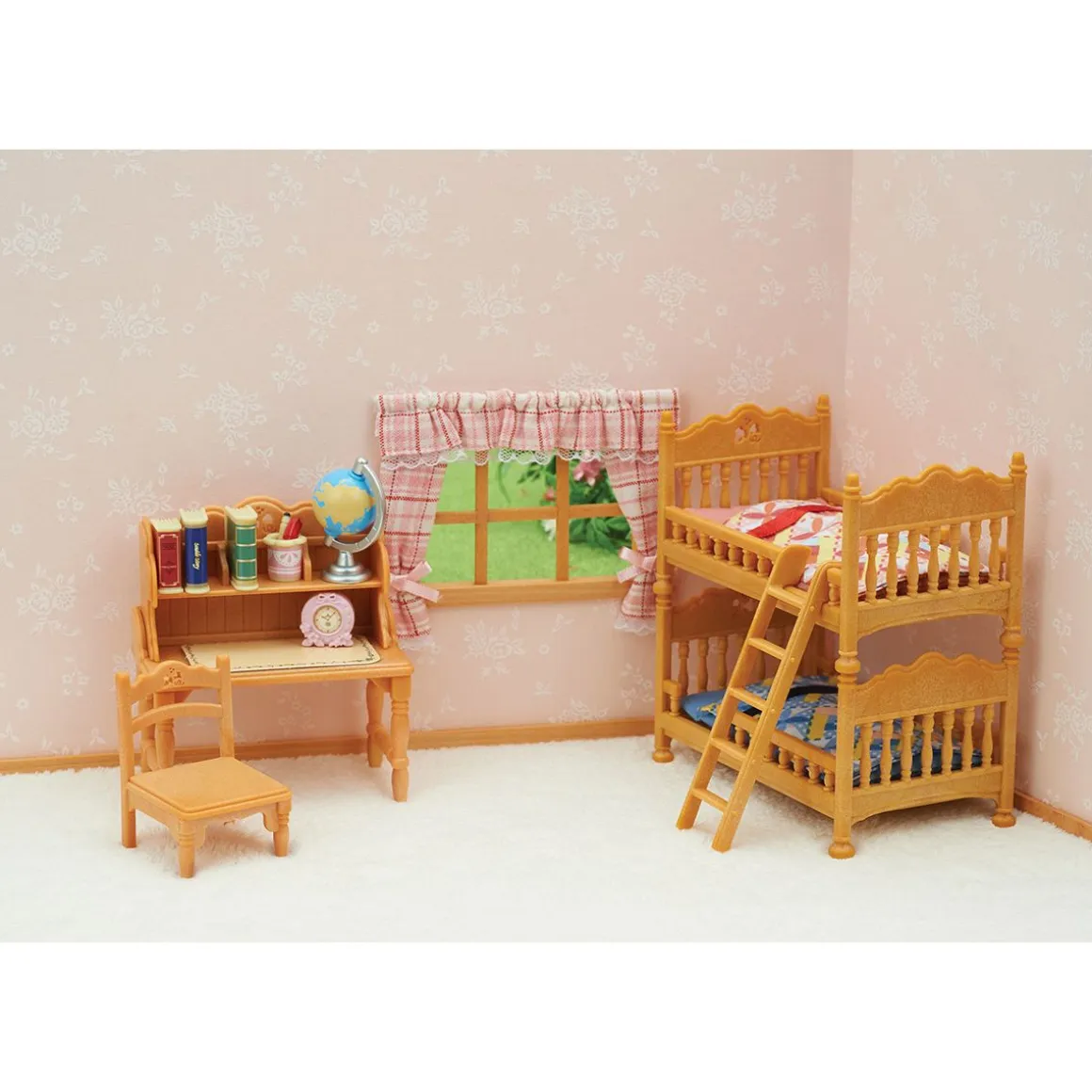 SYLVANIAN FAMILIES 5338 MAALAISTALON LASTENHUONE KERROSSÄNG