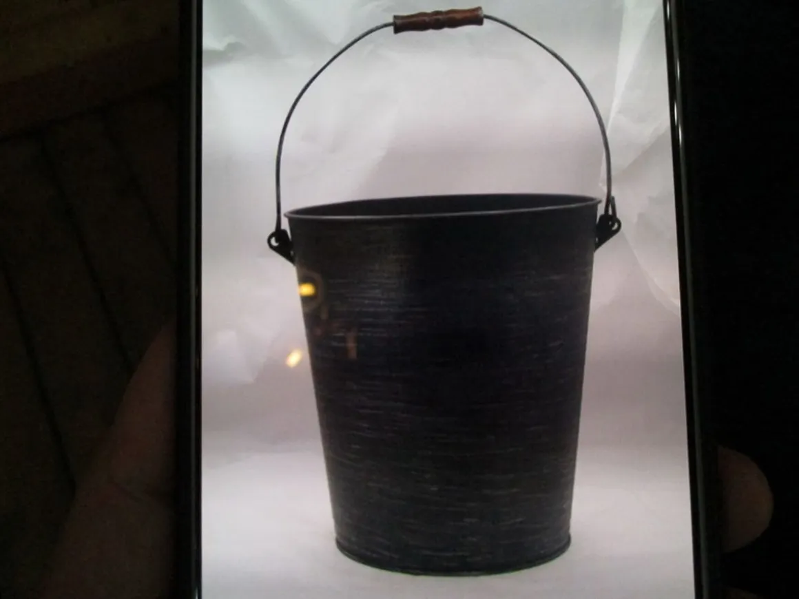 TUHKAÄMPÄRI SANGALLA MUSTA/HOPEA 37 CM