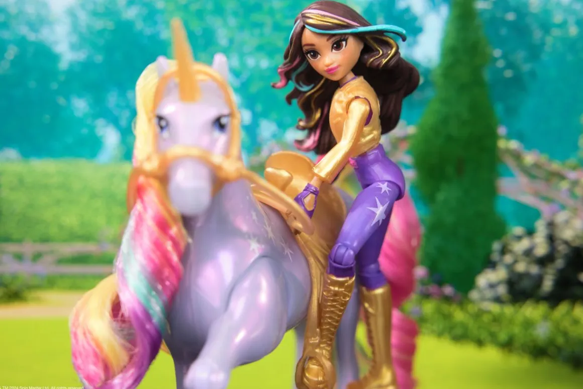UNICORN ACADEMY YKSISARVISAKATEMIA PIKKUNUKKE SOPHIA & VILLITÄH