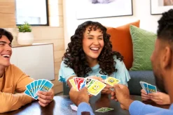 UNO UNO TEAMS -KORTTIPELI