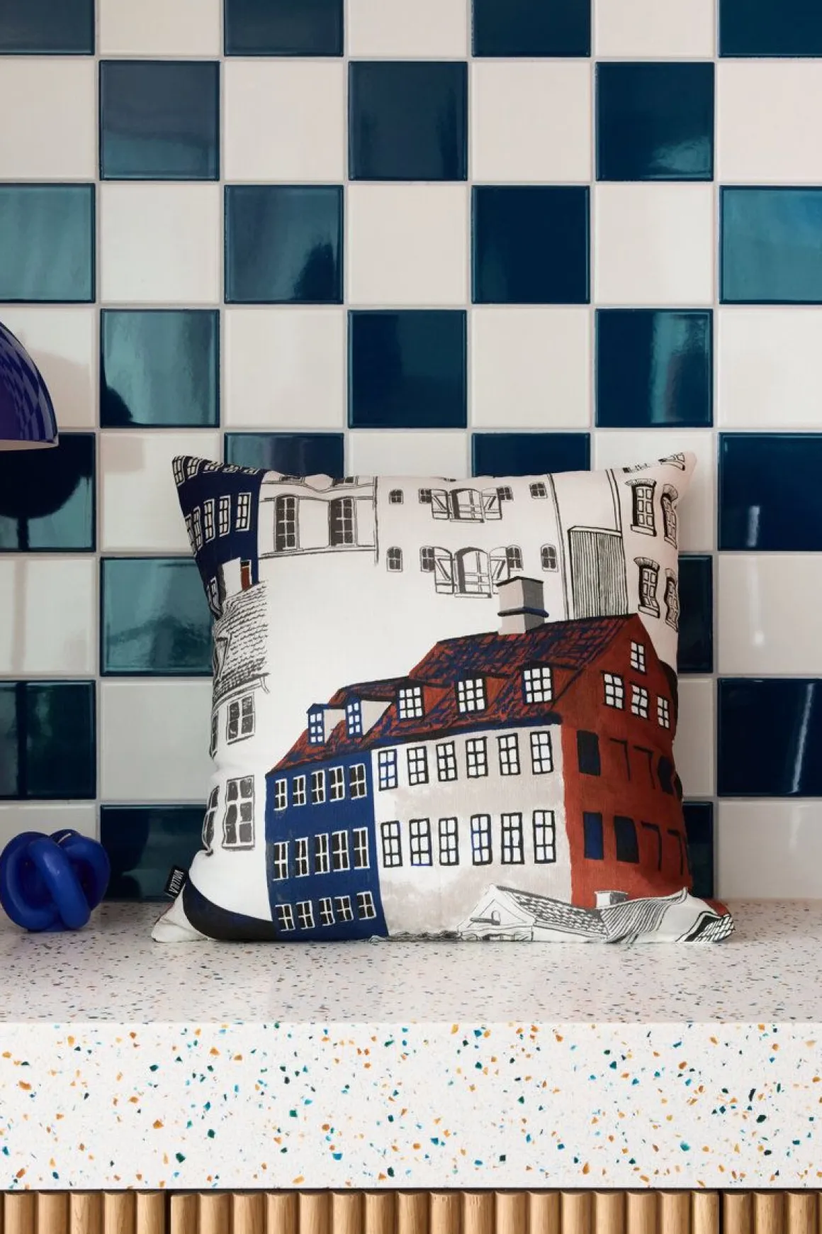 VALLILA KORISTETYYNYNPÄÄLLINEN KOBENHAVN 43X43CM MULTI